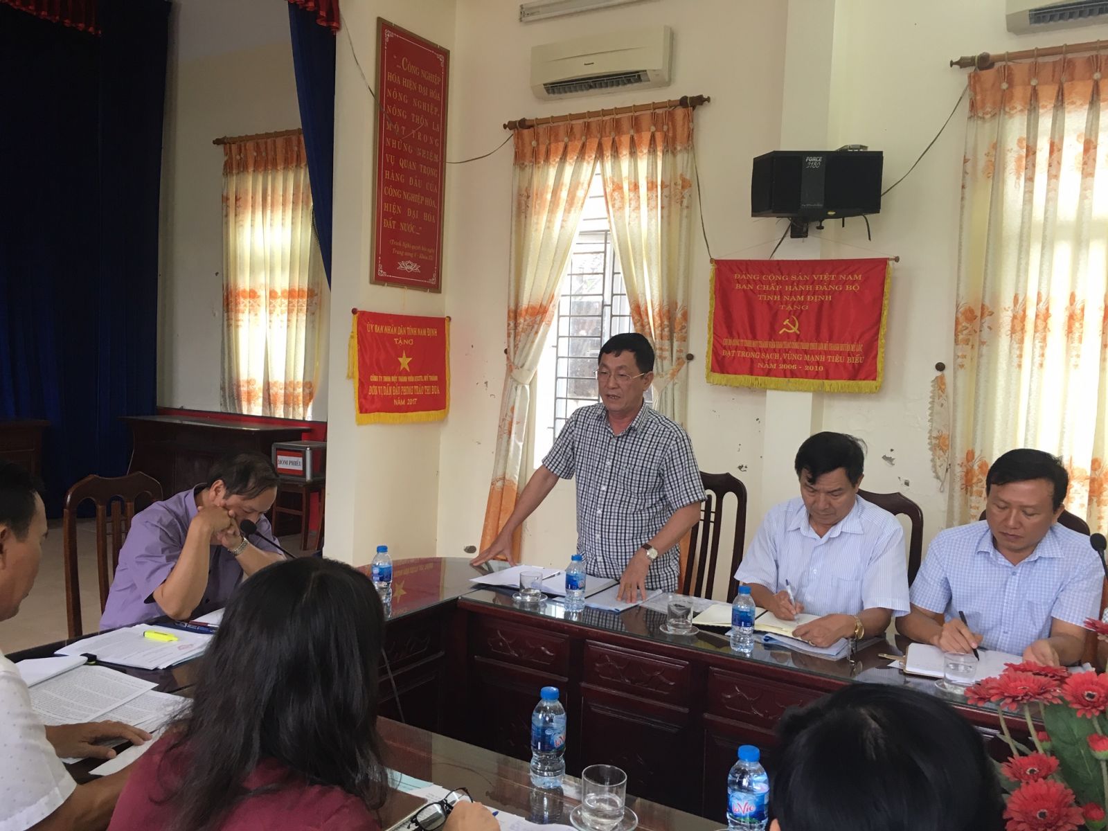 Đồng chí: Trần Trọng Lũy – Bí thư Đảng bộ - Chủ tịch công ty TNHH một thành viên KTCT thủy lợi Mỹ Thành